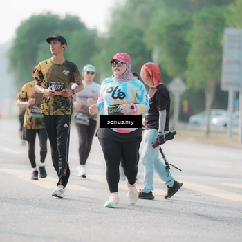 Runner Photo 6414321