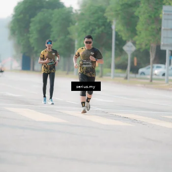 Runner Photo 6414392