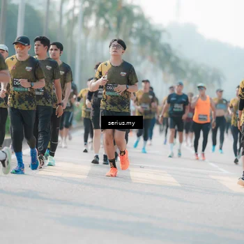 Runner Photo 6414740