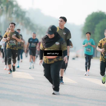 Runner Photo 6414758