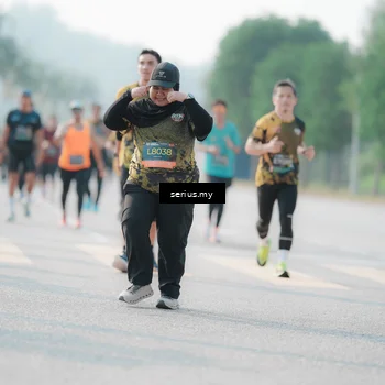Runner Photo 6414765