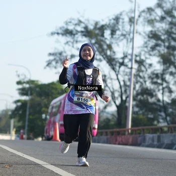 Runner Photo 6414913