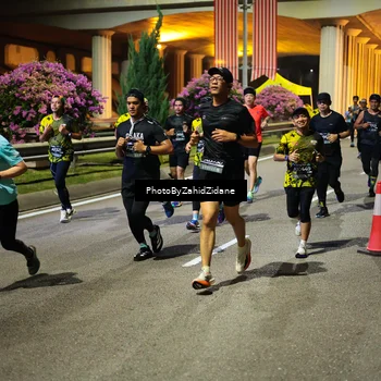 Runner Photo 6415003