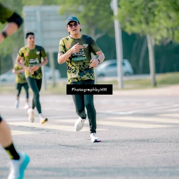 Runner Photo 6415240