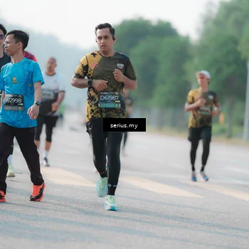 Runner Photo 6415928