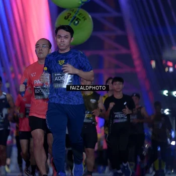 Runner Photo 6415949