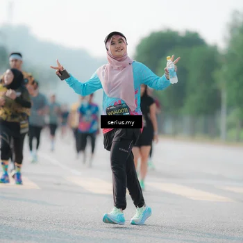 Runner Photo 6416001