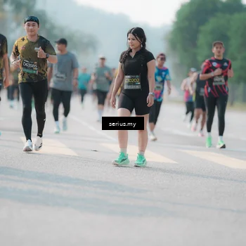 Runner Photo 6416022