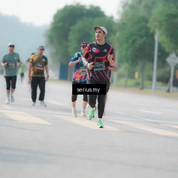 Runner Photo 6416038