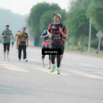 Runner Photo 6416039