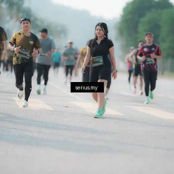 Runner Photo 6416043