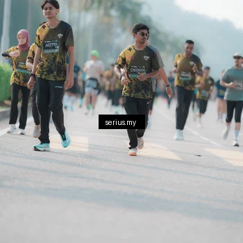 Runner Photo 6416049