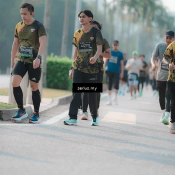 Runner Photo 6416066