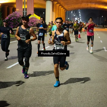 Runner Photo 6416069