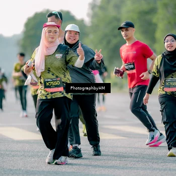 Runner Photo 6416211