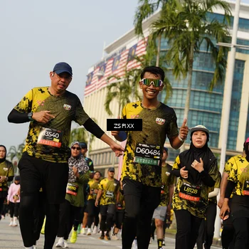 Runner Photo 6416313
