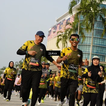 Runner Photo 6416331