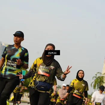 Runner Photo 6416350