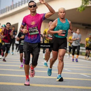Runner Photo 6416379