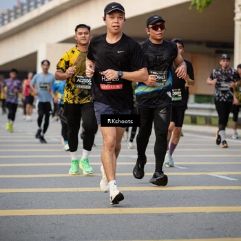 Runner Photo 6416443