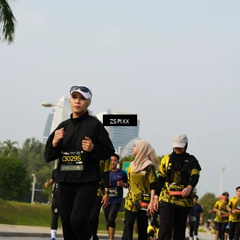 Runner Photo 6416461