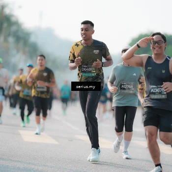 Runner Photo 6416471
