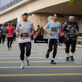 Runner Photo 6416472