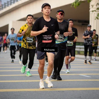 Runner Photo 6416483