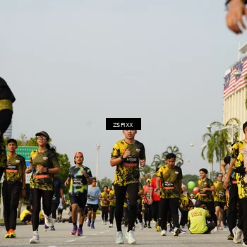 Runner Photo 6416531