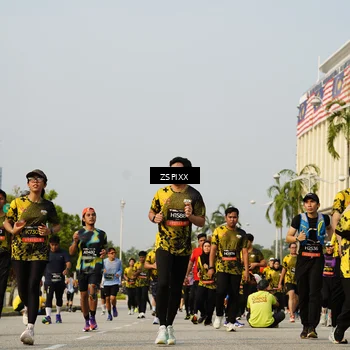Runner Photo 6416544