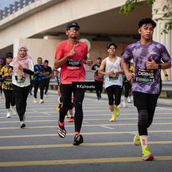 Runner Photo 6416628