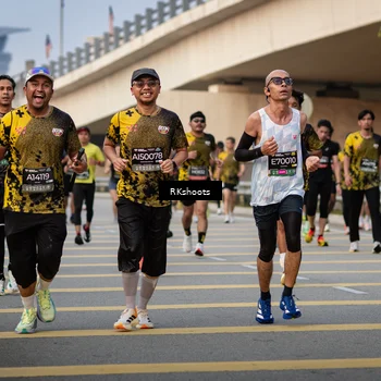 Runner Photo 6416673