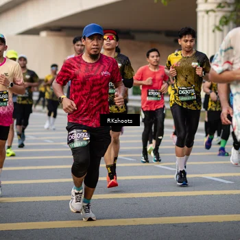 Runner Photo 6416787