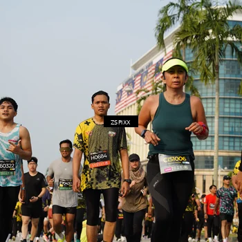 Runner Photo 6416834