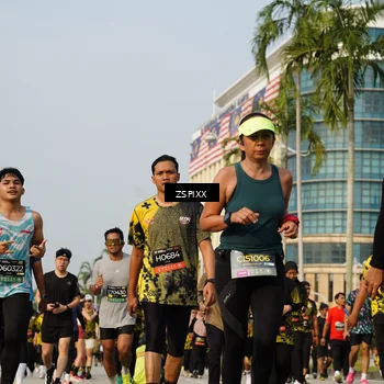 Runner Photo 6416839