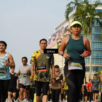 Runner Photo 6416867