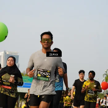 Runner Photo 6416910