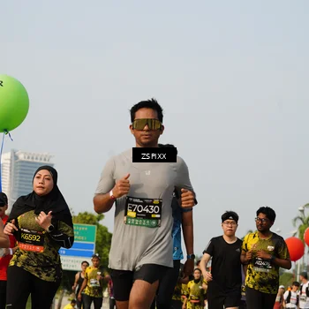 Runner Photo 6416975