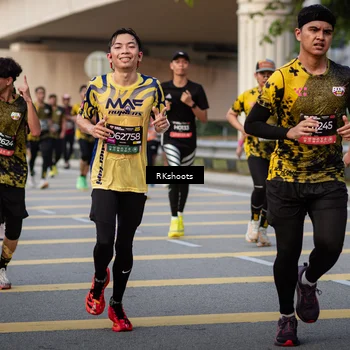 Runner Photo 6417036