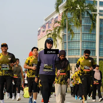 Runner Photo 6417040
