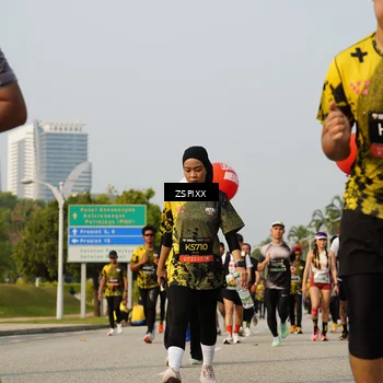 Runner Photo 6417139