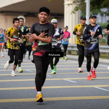 Runner Photo 6417257