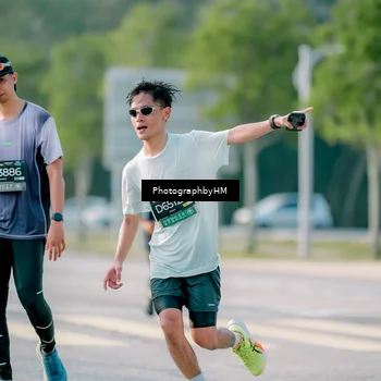 Runner Photo 6417340