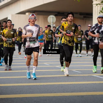 Runner Photo 6417342