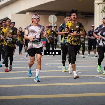 Runner Photo 6417344