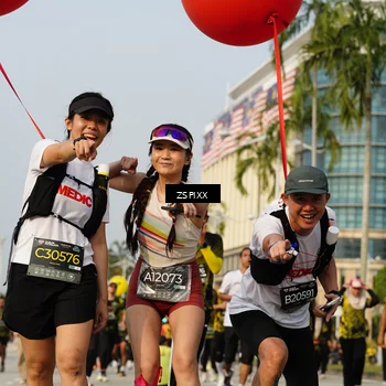 Runner Photo 6417395