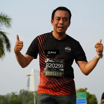 Runner Photo 6417435