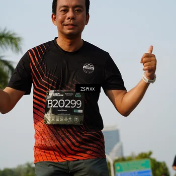 Runner Photo 6417469
