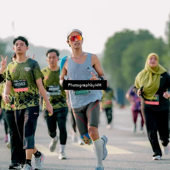 Runner Photo 6417559