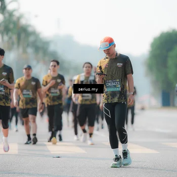 Runner Photo 6417562